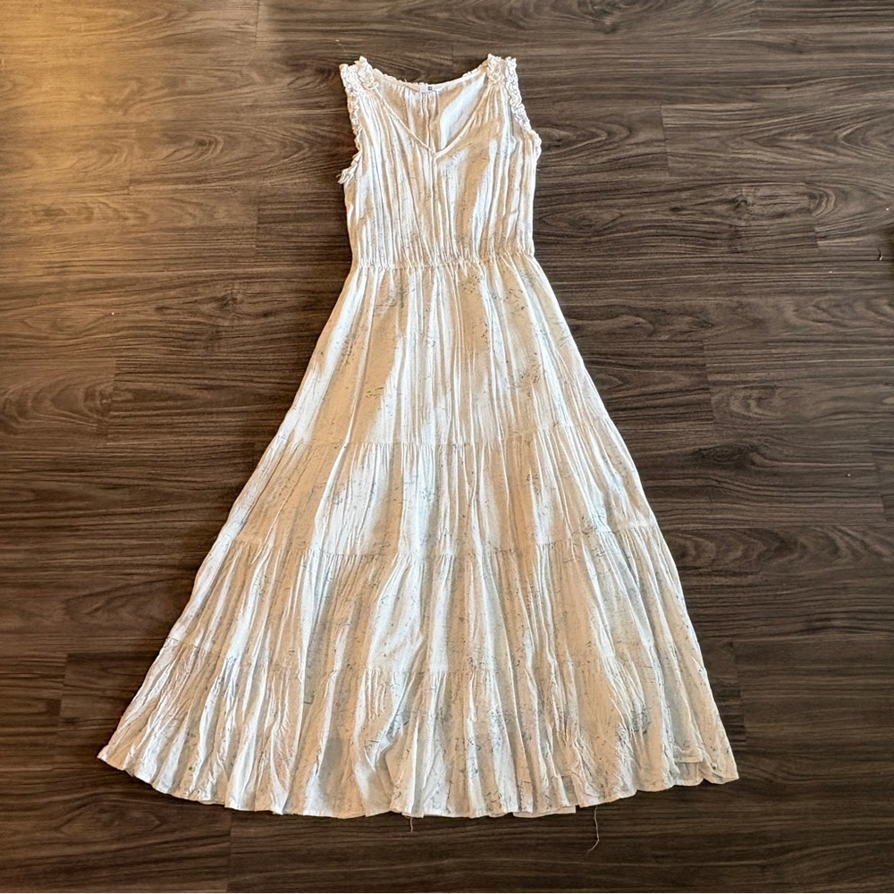BB Dakota Cream Sleeveless Maxi Dress XS White with subtle blue watercolor